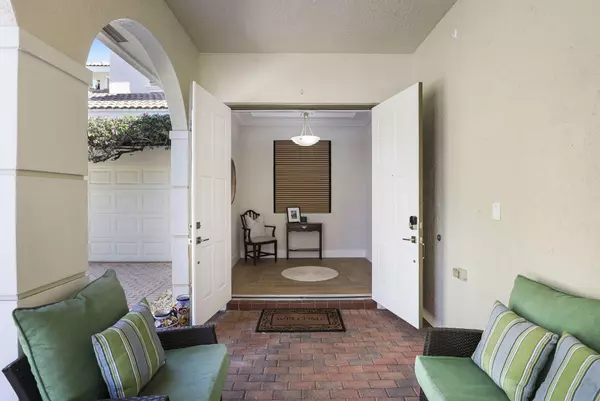 Jupiter, FL 33458,122 Via Castilla