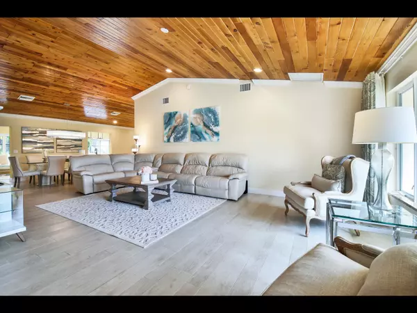 Juno Beach, FL 33408,451 N Lyra CIR