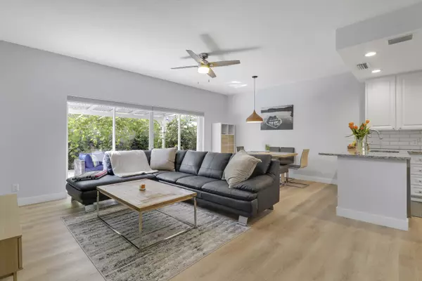 Tequesta, FL 33469,18 Tall Oaks CIR