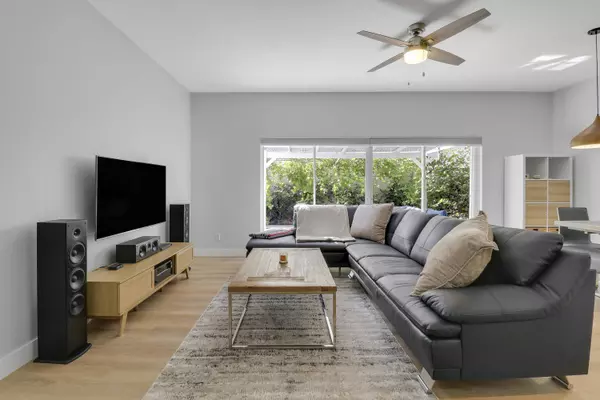 Tequesta, FL 33469,18 Tall Oaks CIR