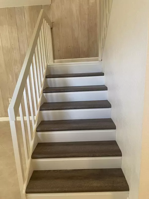 Palm Beach Gardens, FL 33418,613 6th LN