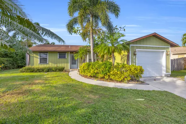 261 SW Chelsea TER, Port Saint Lucie, FL 34984