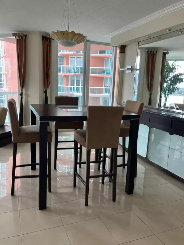 Aventura, FL 33160,3370 Hidden Bay DR 909