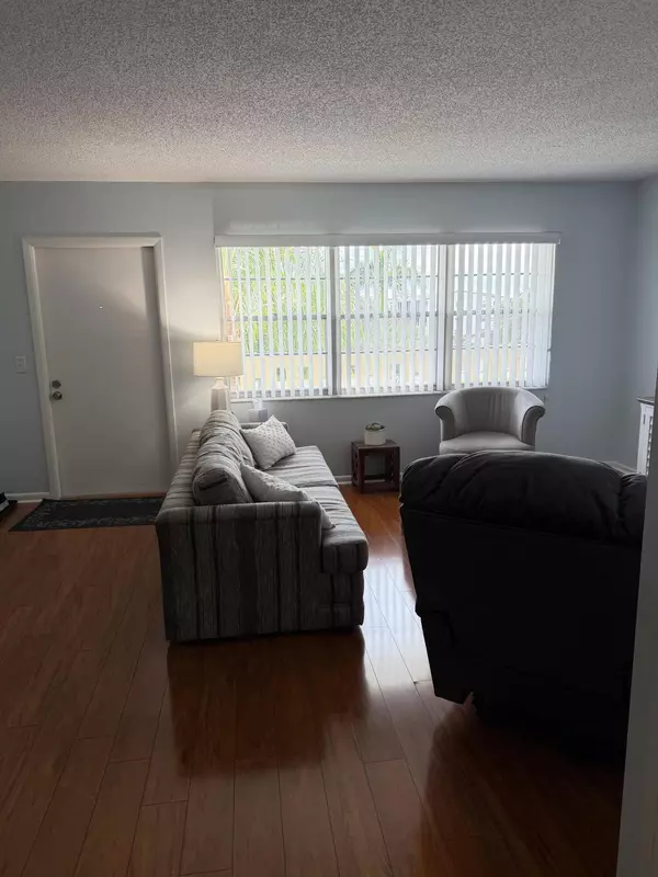 Boca Raton, FL 33434,3062 Ainslie D