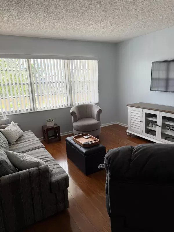 Boca Raton, FL 33434,3062 Ainslie D