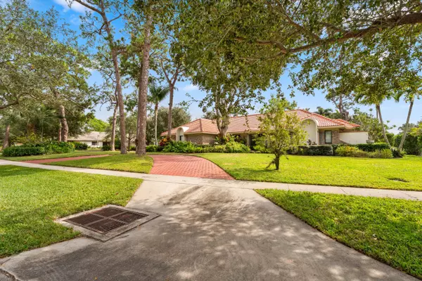 Boca Raton, FL 33433,20816 Pinar TRL