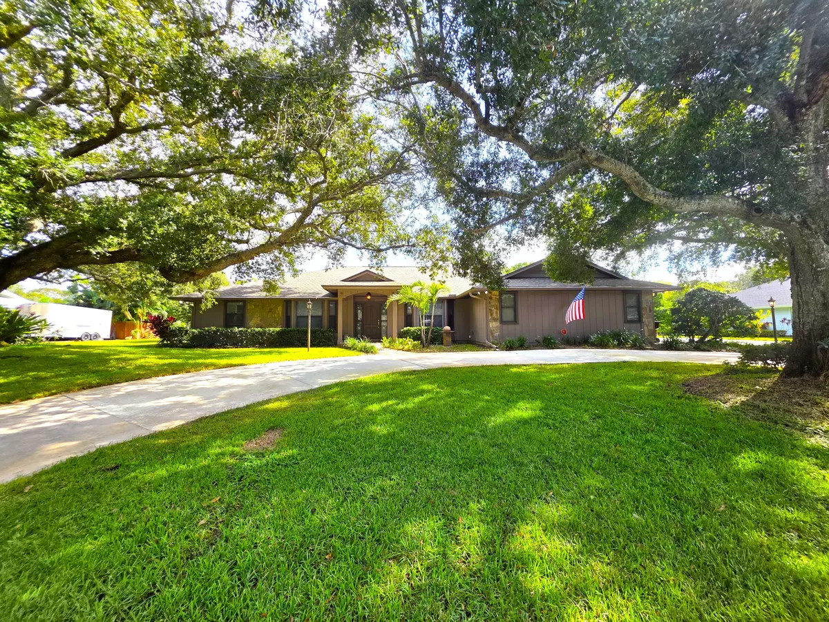 Vero Beach, FL 32960,1060 31st AVE