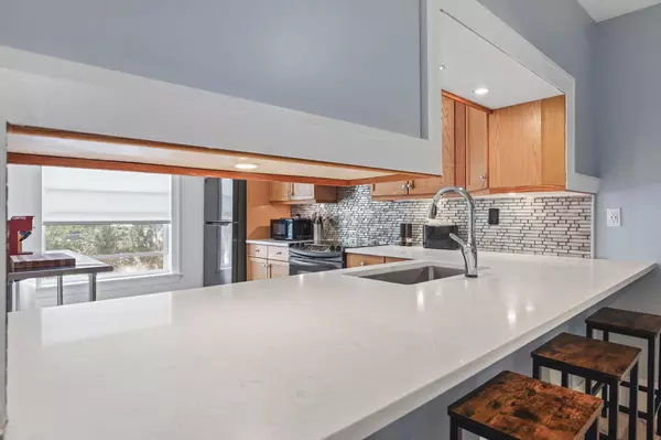 Stuart, FL 34997,4463 SE Village RD