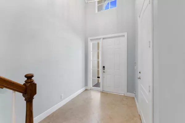 Boca Raton, FL 33487,604 NE Francesca LN