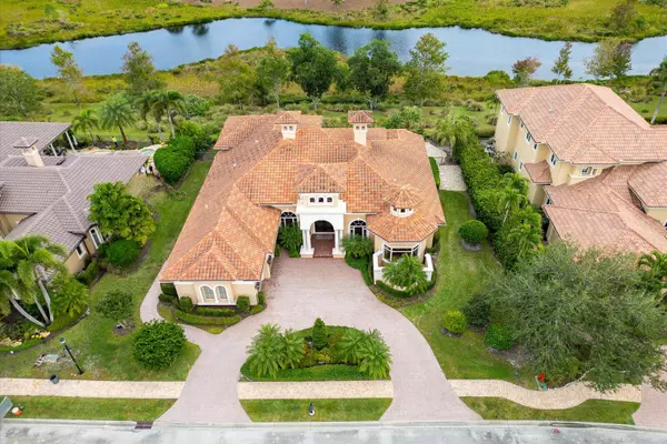 Port Saint Lucie, FL 34984,124 SE Rio Casarano