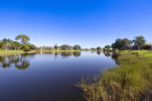 Port Saint Lucie, FL 34986,648 SW Lake Charles CIR