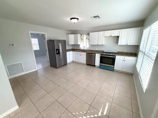 West Palm Beach, FL 33407,5414 Manning AVE