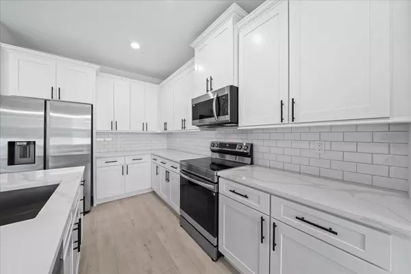 Fort Pierce, FL 34982,5007 Hickory DR