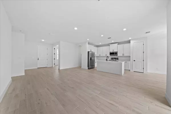 Fort Pierce, FL 34982,5007 Hickory DR