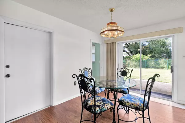 Vero Beach, FL 32962,355 20th AVE