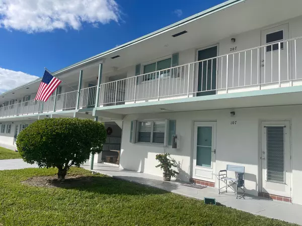 Boynton Beach, FL 33426,1117 Lake TER F-207