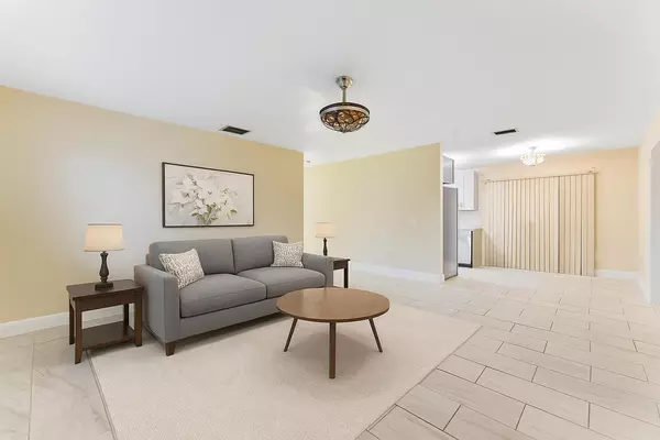 West Palm Beach, FL 33407,4862 Tortuga DR