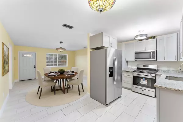 West Palm Beach, FL 33407,4862 Tortuga DR