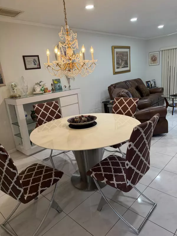 Boca Raton, FL 33433,8588 Bella Vista DR