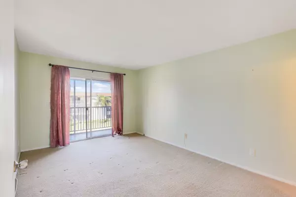 North Palm Beach, FL 33408,131 Doolen CT 310