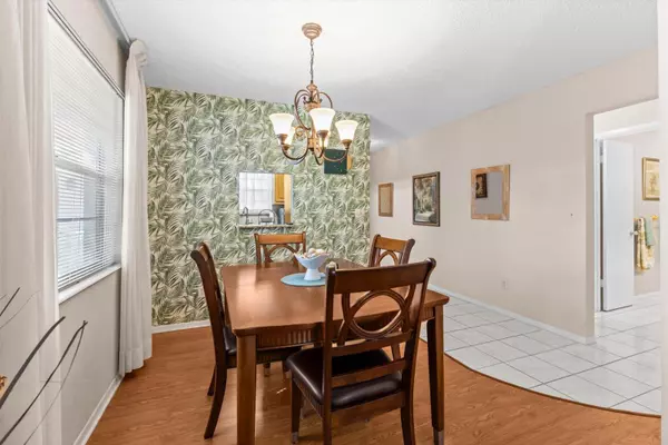 Stuart, FL 34996,2600 SE Ocean BLVD O14