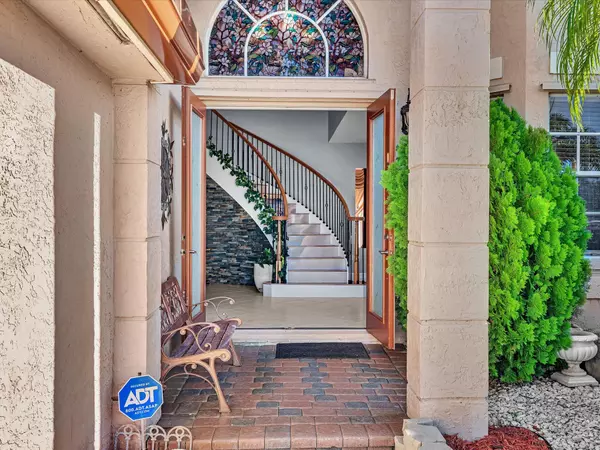 Lake Worth, FL 33467,6614 Marbletree LN