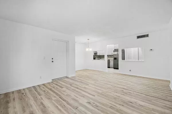 Greenacres, FL 33415,723 Sunny Pine WAY B1