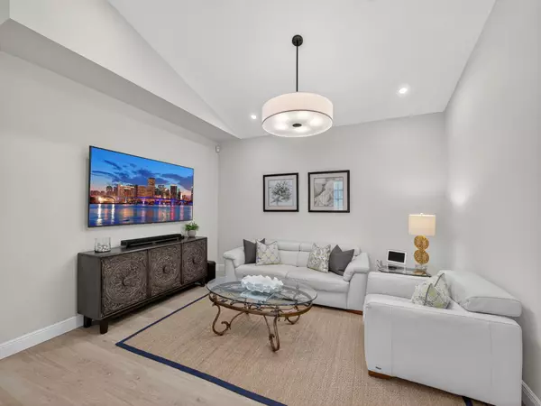 Stuart, FL 34997,4561 SE Bridgetown CT