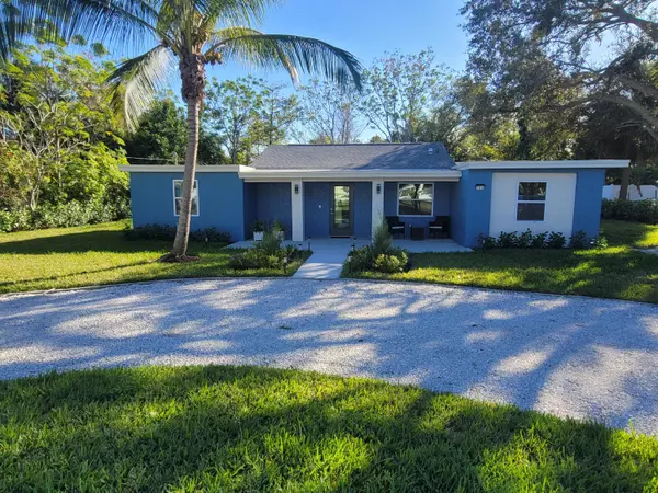 106 E Chandler RD, Cloud Lake, FL 33406