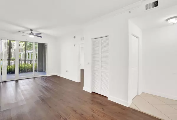 Boynton Beach, FL 33426,1690 Renaissance Commons BLVD 1121