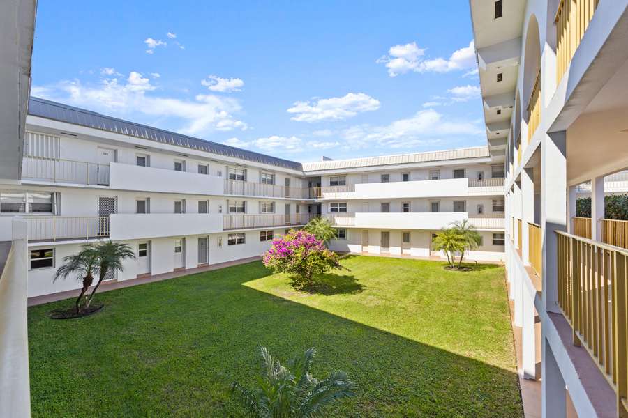 5401 NW 2nd AVE 227, Boca Raton, FL 33487
