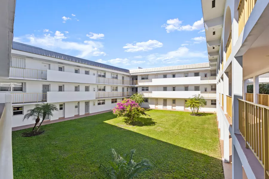 5401 NW 2nd AVE 227, Boca Raton, FL 33487