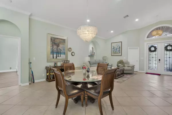 Fort Pierce, FL 34951,5411 Place Lake DR