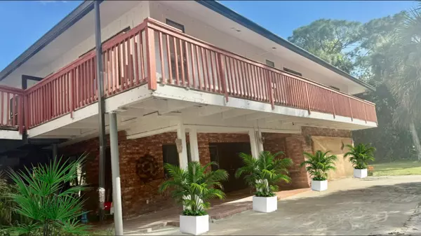 1464 Gallop DR, Loxahatchee, FL 33470