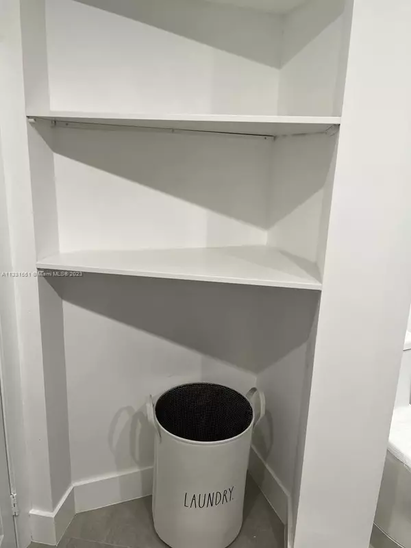 Aventura, FL 33180,3530 Mystic Pointe DR Ph08