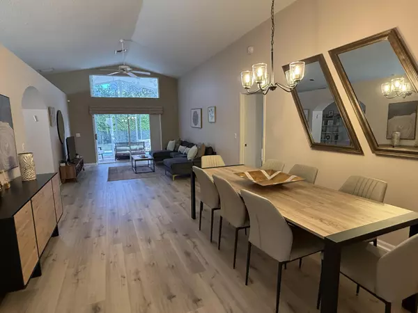 Boynton Beach, FL 33437,5730 Royal Club DR