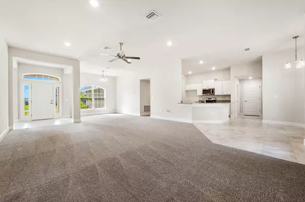 Fort Pierce, FL 34951,8525 Waterstone BLVD