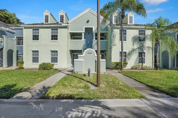 1215 Crystal WAY N, Delray Beach, FL 33444
