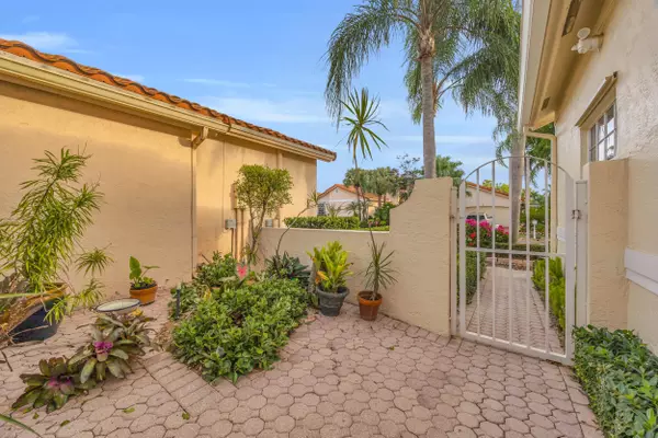 Delray Beach, FL 33484,5141 Columbo CT