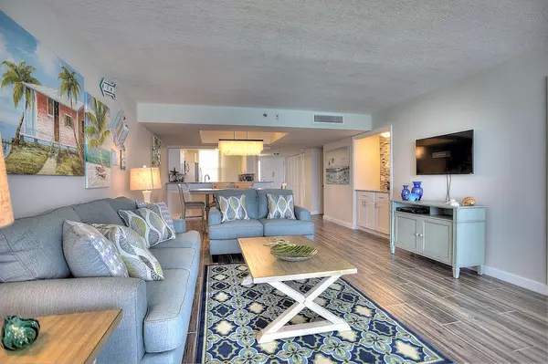 Juno Beach, FL 33408,840 Ocean DR 603