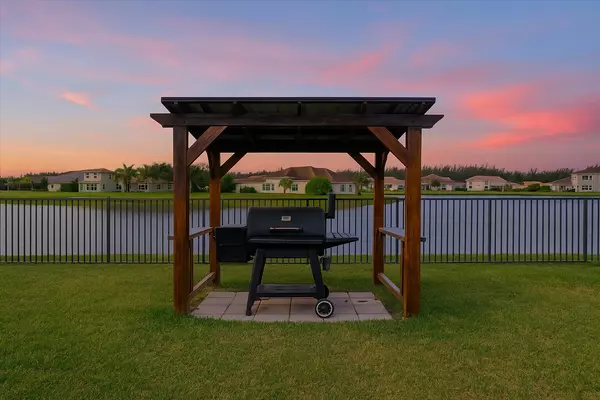 The Acreage, FL 33470,15121 Goldfinch CIR