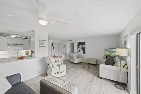 Vero Beach, FL 32960,1845 Cobia DR 104