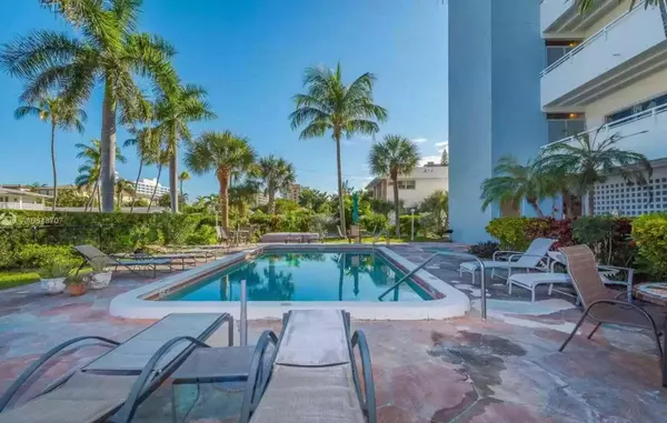 Pompano Beach, FL 33062,3212 NE 12th ST 302