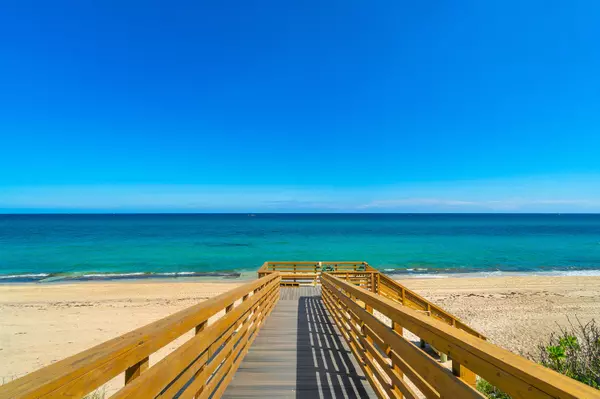 Palm Beach, FL 33480,3360 S Ocean BLVD 2bii