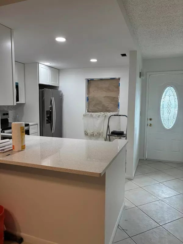 2615 NE 3rd CT 103, Boynton Beach, FL 33435