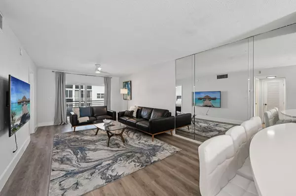 Lauderdale By The Sea, FL 33062,1461 S Ocean BLVD 204