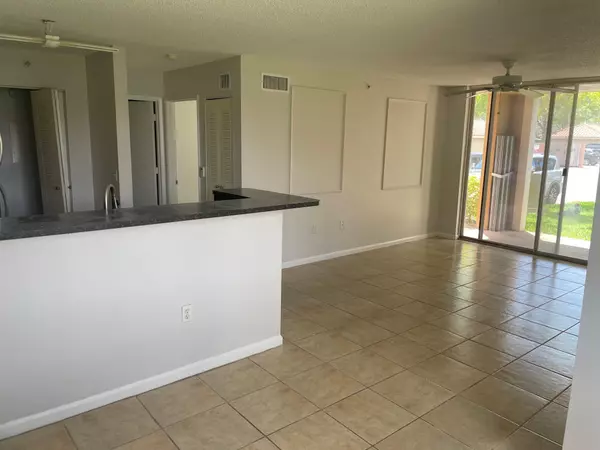 Lake Worth, FL 33463,7856 Sonoma Springs CIR 101