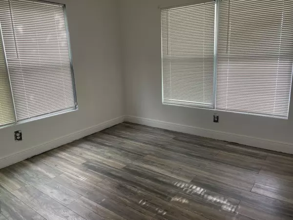 West Palm Beach, FL 33401,803 3rd ST