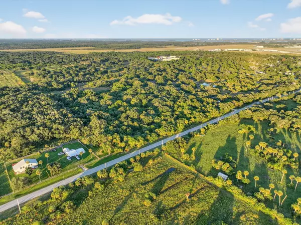 Fort Pierce, FL 34946,6102 Saint Lucie BLVD