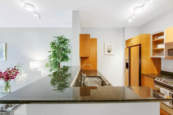 Lantana, FL 33462,802 W Windward WAY 206